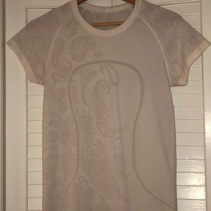 Lululemon swiftly tee